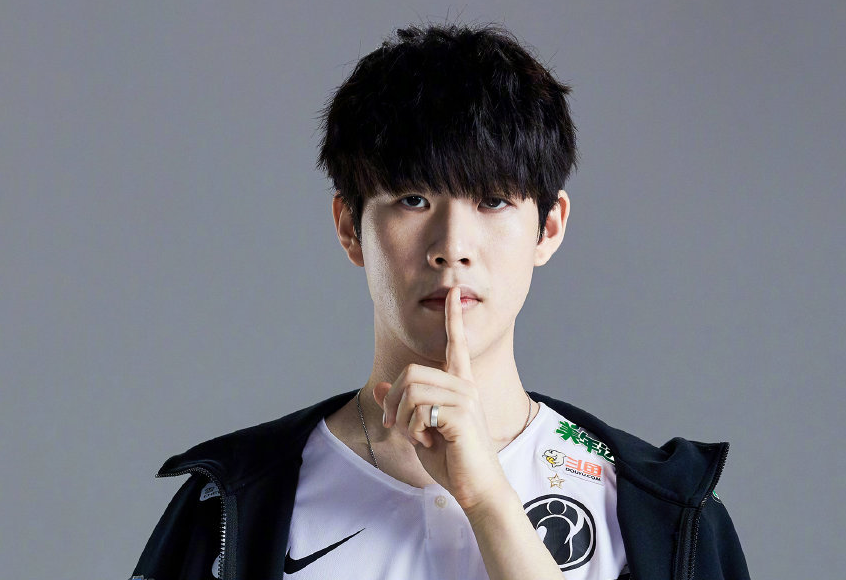 观众席上 观众席上